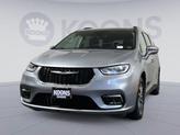 Photo of 2021 Billet Silver Metallic Clearcoat Chrysler Pacifica