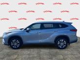 Thumbnail of 2022 Moon Dust Toyota Highlander