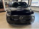 Thumbnail of 2025 Onyx Black Metallic Volvo XC40