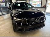 Thumbnail of 2025 Onyx Black Metallic Volvo XC40