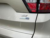 Thumbnail of 2017 White Gold Metallic Ford Escape