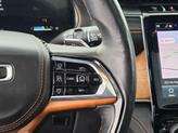 Thumbnail of 2021 Diamond Black Crystal Pearlcoat Jeep Grand Cherokee L
