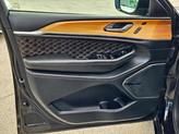 Thumbnail of 2024 Diamond Black Crystal Pearlcoat Jeep Grand Cherokee L