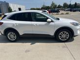 Thumbnail of 2020 Oxford White Ford Escape