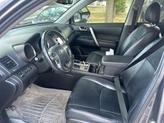 Thumbnail of 2013 Magnetic Gray Metallic Toyota Highlander