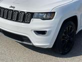 Thumbnail of 2017 Bright White Clearcoat Jeep Grand Cherokee