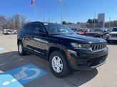 Thumbnail of 2025 Black Jeep Grand Cherokee