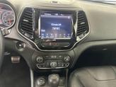 Thumbnail of 2019 Bright White Clearcoat Jeep Cherokee
