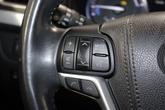 Thumbnail of 2018 Blizzard Pearl Toyota Highlander Hybrid
