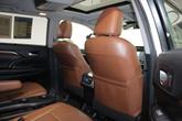 Thumbnail of 2018 Blizzard Pearl Toyota Highlander Hybrid