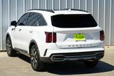 Thumbnail of 2022 Glacial White Pearl Kia Sorento
