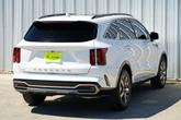 Thumbnail of 2022 Glacial White Pearl Kia Sorento