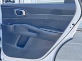 Thumbnail of 2022 Glacial White Pearl Kia Sorento