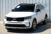 Thumbnail of 2022 Glacial White Pearl Kia Sorento