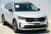 Thumbnail of 2022 Sparkling Silver Kia Sorento