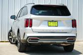 Thumbnail of 2022 Sparkling Silver Kia Sorento