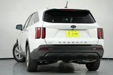 Thumbnail of 2021 Glacial White Pearl Kia Sorento
