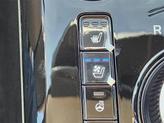 Thumbnail of 2025 Snow White Pearl Kia Niro EV