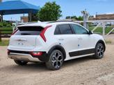 Thumbnail of 2025 Snow White Pearl Kia Niro