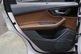 Thumbnail of 2018 Glacier White Metallic Audi Q7