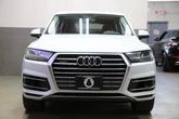 Thumbnail of 2018 Glacier White Metallic Audi Q7