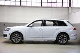 Thumbnail of 2018 Glacier White Metallic Audi Q7