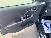 Thumbnail of 2018 Blue Kia Niro