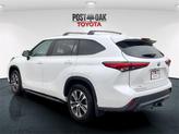 Thumbnail of 2022 White Toyota Highlander Hybrid