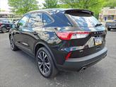 Thumbnail of 2022 Agate Black Metallic Ford Escape