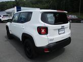 Thumbnail of 2022 Alpine White Clearcoat Jeep Renegade