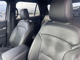 Thumbnail of 2018 White Platinum Clearcoat Metallic Ford Explorer