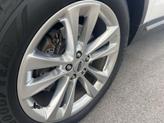Thumbnail of 2018 White Platinum Clearcoat Metallic Ford Explorer