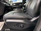 Thumbnail of 2018 Granite Crystal Metallic Clearcoat Chrysler Pacifica
