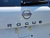 Thumbnail of 2025 Everest White Pearl Nissan Rogue
