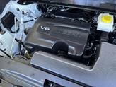 Thumbnail of 2022 Pearl White Tricoat/Super Black Nissan Pathfinder