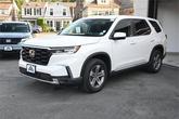 Thumbnail of 2025 Platinum White Pearl Honda Pilot