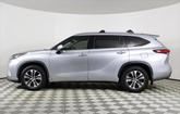 Thumbnail of 2021 Celestial Silver Metallic Toyota Highlander
