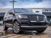 Thumbnail of 2022 Infinite Black Metallic Clearcoat Lincoln Navigator