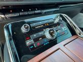 Thumbnail of 2022 Infinite Black Metallic Clearcoat Lincoln Navigator
