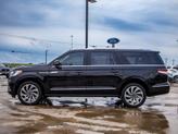 Thumbnail of 2022 Infinite Black Metallic Clearcoat Lincoln Navigator