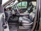 Thumbnail of 2022 Infinite Black Metallic Clearcoat Lincoln Navigator