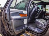 Thumbnail of 2022 Infinite Black Metallic Clearcoat Lincoln Navigator