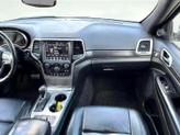 Thumbnail of 2018 Diamond Black Crystal Pearlcoat Jeep Grand Cherokee