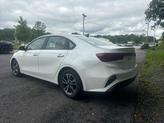 Thumbnail of 2022 Snow White Pearl Kia Forte