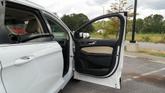 Thumbnail of 2019 Oxford White Ford Edge