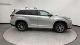 Thumbnail of 2018 Celestial Silver Metallic Toyota Highlander