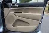 Thumbnail of 2014 Billet Silver Metallic Clearcoat Jeep Grand Cherokee