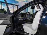 Thumbnail of 2025 Carbon Black Metallic BMW i7