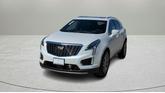 Thumbnail of 2025 Crystal White Tricoat Cadillac XT5
