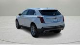 Thumbnail of 2025 Crystal White Tricoat Cadillac XT5